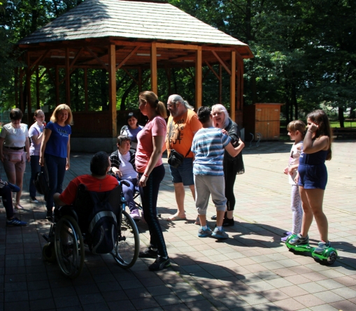 Importanța socializării pentru persoanele cu nevoi speciale