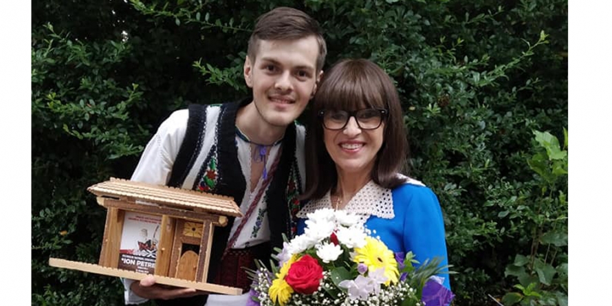 Basarabeanul Damian Spinei a câștigat marele premiu al Festivalului Național Concurs de Folclor „Ion Peteruș” (GALERIE FOTO)
