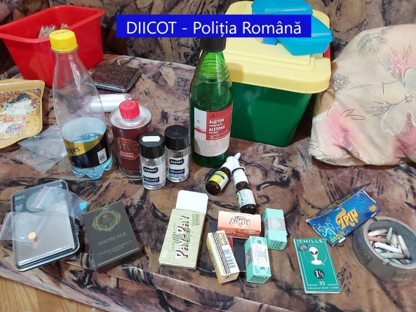 Actualizare 2: Rețea cu implicații în Maramureș: Doi băimăreni arestați în urma perchezițiilor din cartierul Vasile Alecsandri. Vindeau substanțe interzise din Ungaria (FOTO)