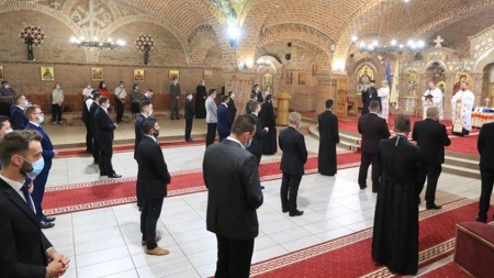 Absolvenții promoției 2020 ai Departamentului de Teologie Ortodoxă „Justinian Arhiepiscopul” au depus jurământul de credință în cadrul unei ceremonii liturgice (GALERIE FOTO)