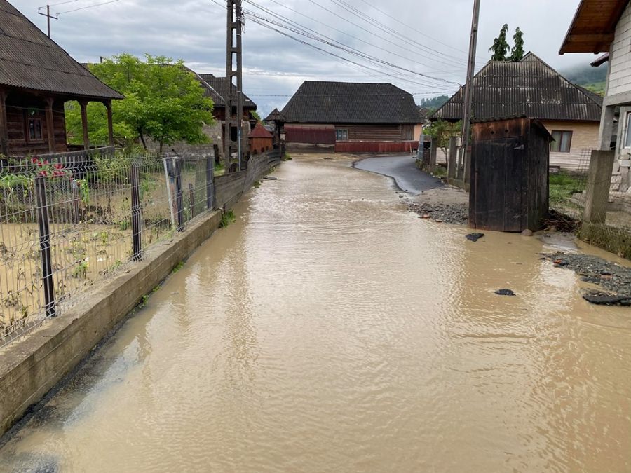 Capriciile vremii: Noi coduri galbene emise pentru Maramureș. Iarăși instabilitate atmosferică și pericol de inundații