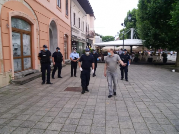 În Maramureș, măsuri pentru prevenirea răspândirii coronavirusului; Au fost verificate centre comerciale, piețe, târguri și terase