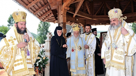 Mesajul Episcopului Iustin pentru Preafericitul Părinte Patriarh Daniel cu prilejul împlinirii a 69 de ani de viață