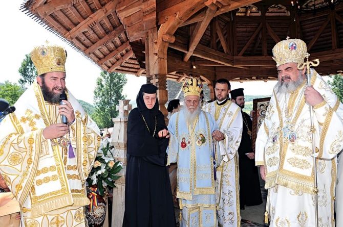 Mesajul Episcopului Iustin pentru Preafericitul Părinte Patriarh Daniel cu prilejul împlinirii a 69 de ani de viață