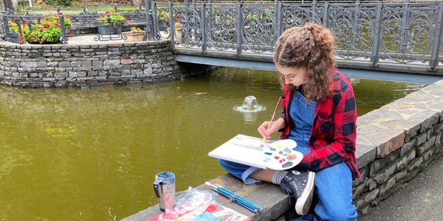 Tabără de pictură în Parcul ”Regina Maria” din Baia Mare; lucrările vor fi reunite într-o expoziție (GALERIE FOTO)