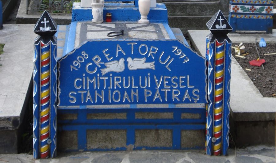 Cimitirul Vesel din Săpânța: Ce scrie pe mormântul fondatorului Ioan Stan Pătraș și de când datează primul epitaf. Adevări neștiute (FOTO)