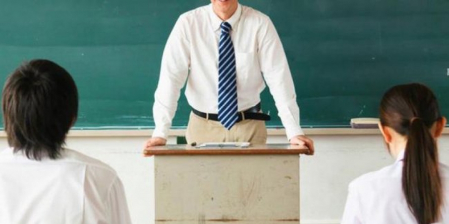 Două zile libere pentru fiecare sâmbătă lucrată, pentru profesori