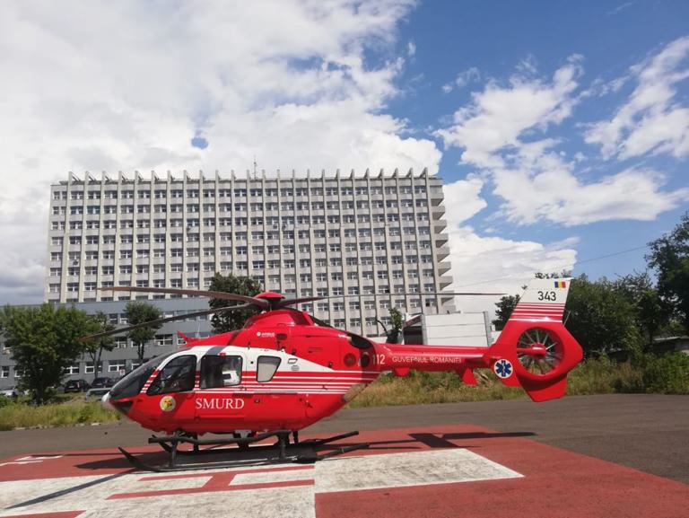 Accident groaznic în Maramureș!: În județul nostru, o copilă plus încă trei femei au fost rănite. A intervenit inclusiv un elicopter SMURD!