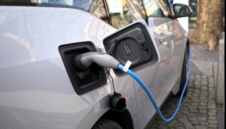 Vânzările de autoturisme ecologice au crescut în România cu aproape 3,6%, la 31 iulie (APIA)