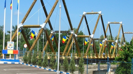 Anunț făcut de responsabili: Probleme în Maramureș la legătura dintre Ucraina și țara noastră! Podul peste Tisa trebuie urgent reabilitat!