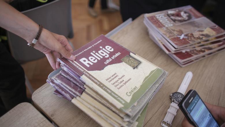 Patriarhia doreşte păstrarea numărului de ore de religie în învăţământul preuniversitar