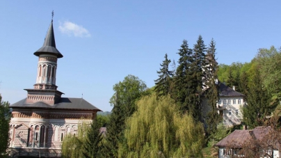 15 august – Praznicul Adormirii Maicii Domnului; numeroase biserici și mănăstiri din Maramureș își sărbătoresc hramul
