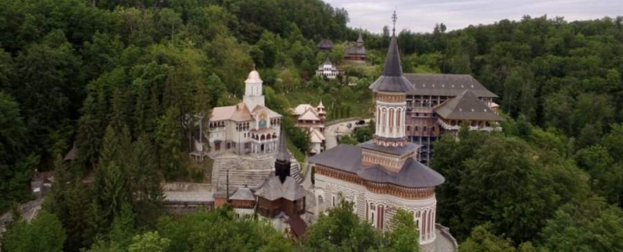 Au loc zilele spiritualității și culturii la Mănăstirea Rohia