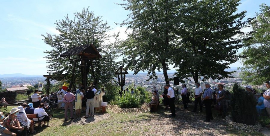 Demisolul schitului din Baia Mare se pregăteșe de sfințire; Este singurul așezământ monahal ortodox din municipiu