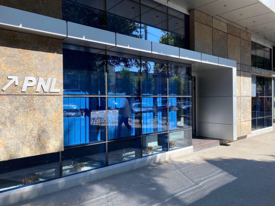 Comunicat: Membru din staff-ul de campanie al PNL Maramureș, confirmat pozitiv cu COVID-19