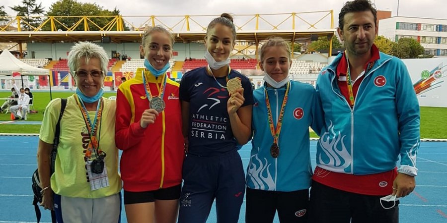 Adnana Matyus este vicecampioană balcanică, Andrei Poci – medalie de bronz