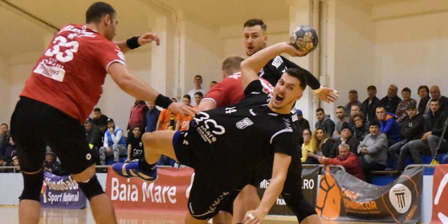 Minaur s-a impus în primul meci oficial al sezonului