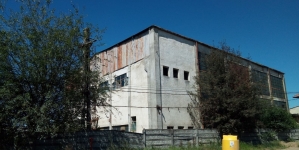 Aducere aminte: Fabrica de sticlă din Fărcașa – pe vremuri mină de aur, astăzi ruină (FOTO)