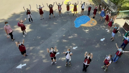 Școala Gimnazială ,,Nicolae Iorga” Baia Mare a fost selectată în cadrul programului de transformare a școlilor, „Povestea”