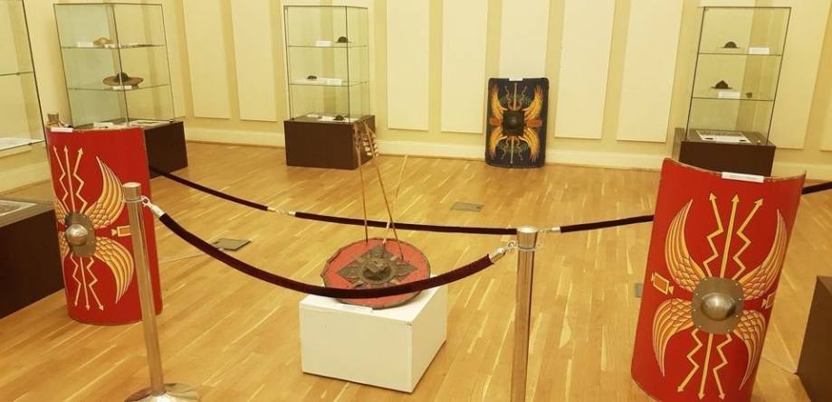 Un umbo de scut din patrimoniul Muzeului Județean de Istorie și Arheologie Maramureș a fost expus la un Muzeu din Craiova (FOTO)