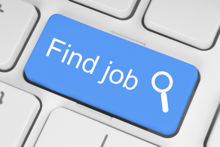 Peste 100 de locuri de muncă vacante, la AJOFM