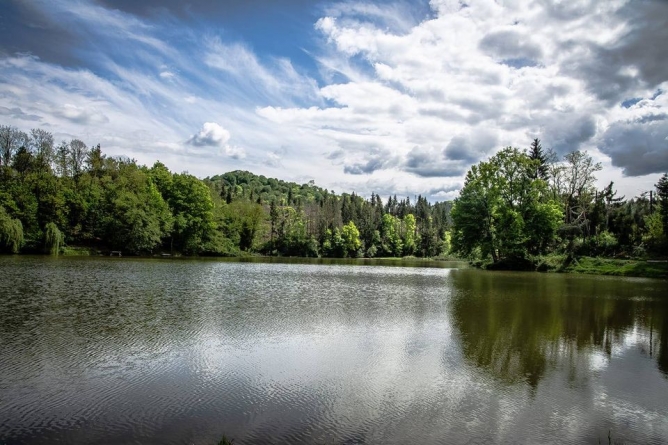 Lacul Lighet din Târgu Lăpuș, alegerea ideală pentru o zi frumoasă de toamnă (GALERIE FOTO)