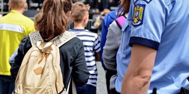 Polițiști – profesori: Împreună pentru siguranța de nota 10 a elevilor