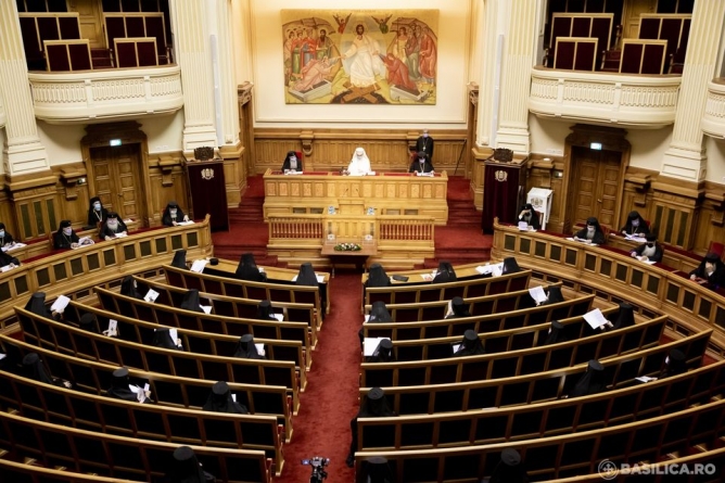 PS Iustin participă la lucrările Sfântului Sinod al Bisericii Ortodoxe Române