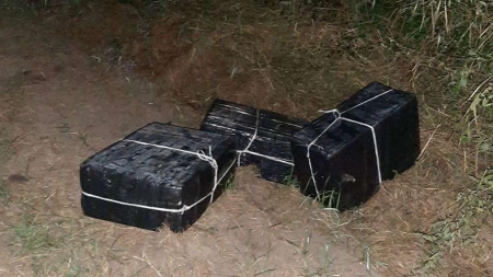 Împușcături și peste 2.300 pachete cu țigări confiscate la frontiera cu Ucraina