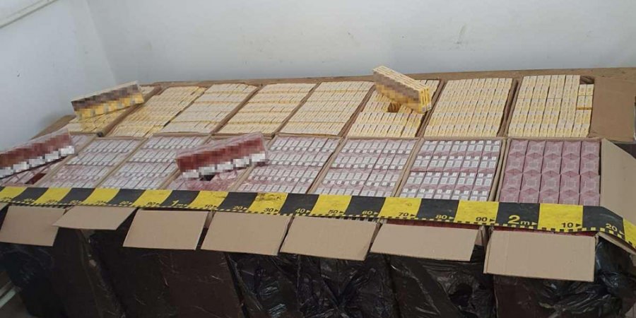 Peste 30.500 de pachete cu țigări au fost găsite în urma a 16 percheziții domiciliare efectuate în Maramureș