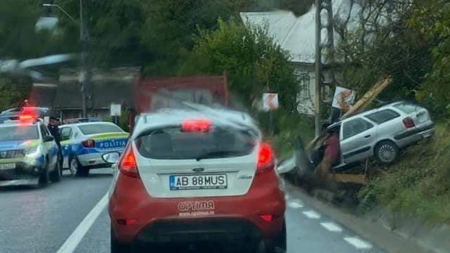 Accident în Dănești: Șoferul avea 0,60 mg/l alcool în aerul expirat