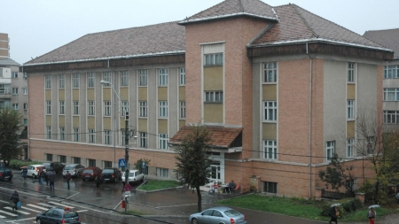 Inedit: Un preot maramureșean a reușit să întocmească arborele genealogic al familiei sale, coborând până în anul 1326