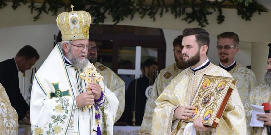 A fost instalat un nou preot în Parohia Cărbunari (GALERIE FOTO)