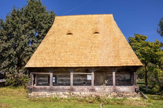 „Săptămâna Satului”: Sunteți invitați la Muzeul Satului din Baia Mare să admirați interiorul gospodăriei țărănești și să faceți un popas la Casa Berbești (GALERIE FOTO)