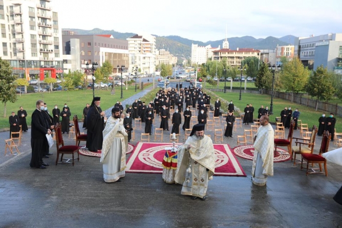 În Episcopia Maramureşului şi Sătmarului au început conferinţele preoţeşti de toamnă (GALERIE FOTO)