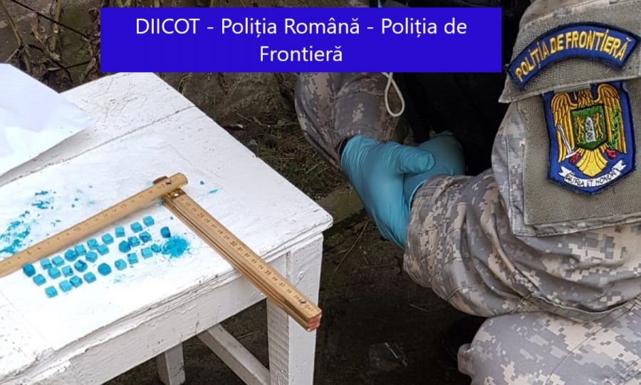 Percheziții domiciliare: Un întreg arsenal de substanțe interzise, descoperit în Rona de Sus. Un tânăr de 22 de ani a fost arestat preventiv (VIDEO ȘI FOTO)