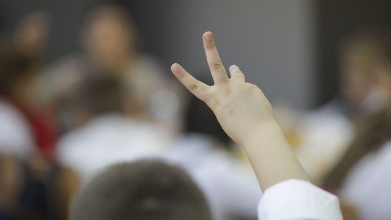 Florin Cîţu, despre redeschiderea şcolilor: „Dacă lucrurile rămân aşa cum sunt, este clar că vom începe pe 8 februarie”