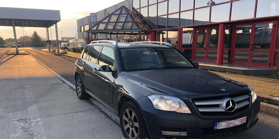 Un maramureșean s-a prezentat la vamă cu o mașină furată din Belgia