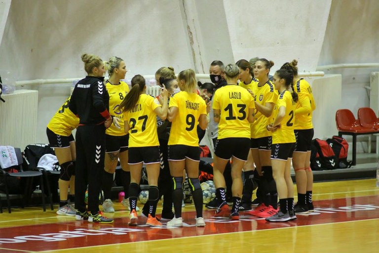 Handbal feminin și masculin. CS Minaur Baia Mare are două din cele cinci echipe românești rămase în cupele europene