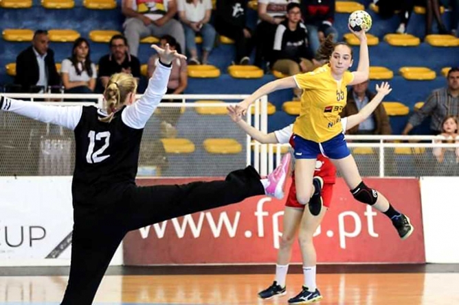Handbal feminin. 10 jucătoare de la CS Minaur au șansa să joace la EURO 2020. 6 sunt în lotul lărgit al naționalei României