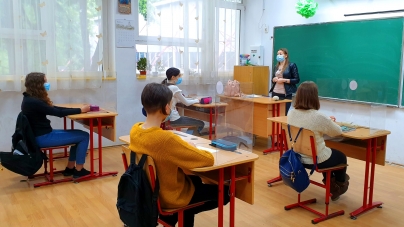 Klaus Iohannis: „Pregătiți copiii pentru școală!”. Care sunt scenariile în care vor fi deschise unitățile de învățământ începând de luni