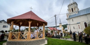 A fost târnosită biserica din Parohia Vișeu de Jos I (GALERIE FOTO)
