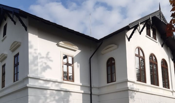Inaugurare după restaurare: Casa Memorială „George Pop de Băsești”, redată circuitului muzeal. Iohannis: „Sper că va deveni un reper pe harta turismului cultural” (VIDEO)