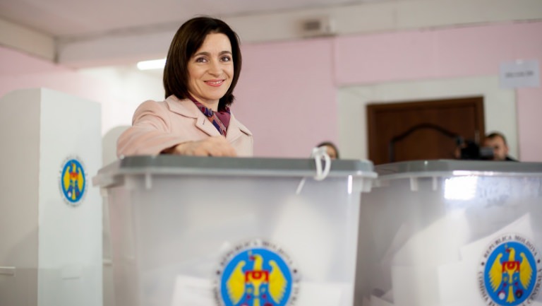 Alegeri prezidențiale Moldova. Răsturnare de situație: Maia Sandu trece în frunte, după numărarea voturilor din Diaspora