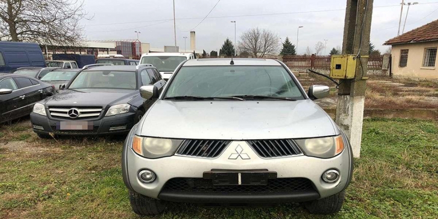 Maramureșean prins la vamă transportând o mașină furată din Italia (FOTO)