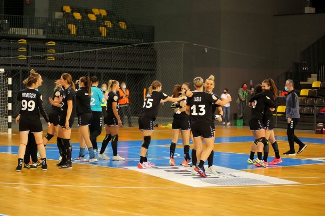 Handbal feminin. CS Minaur Baia Mare a plecat în cantonament în Ungaria, unde se va pregăti cu noii antrenori