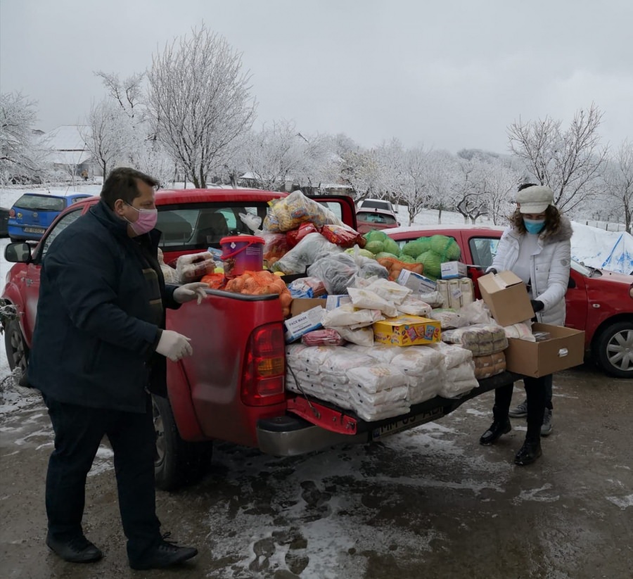 Din suflet pentru suflete: Mai mulți maramureșeni cu inimă mare au pus mână de la mână pentru a aduce zâmbete pe buzele semenilor (VIDEO ȘI FOTO)
