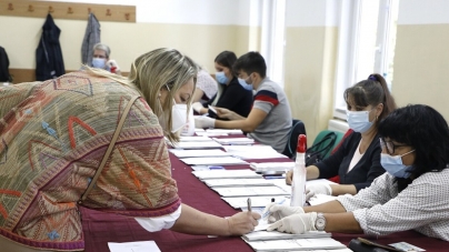 Live Text: Maramureșul a votat!: 28,98%, prezența la vot la alegerile parlamentare. S-au prezentat la urne 122.950 persoane cu drept de vot