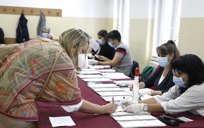 Live Text: Maramureșul a votat!: 28,98%, prezența la vot la alegerile parlamentare. S-au prezentat la urne 122.950 persoane cu drept de vot