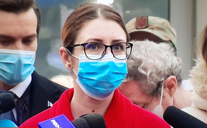 Mihaela Anghel, primul român vaccinat anti-COVID-19: „Am fost privilegiată că am fost aleasă să fiu prima vaccinată din această țară”